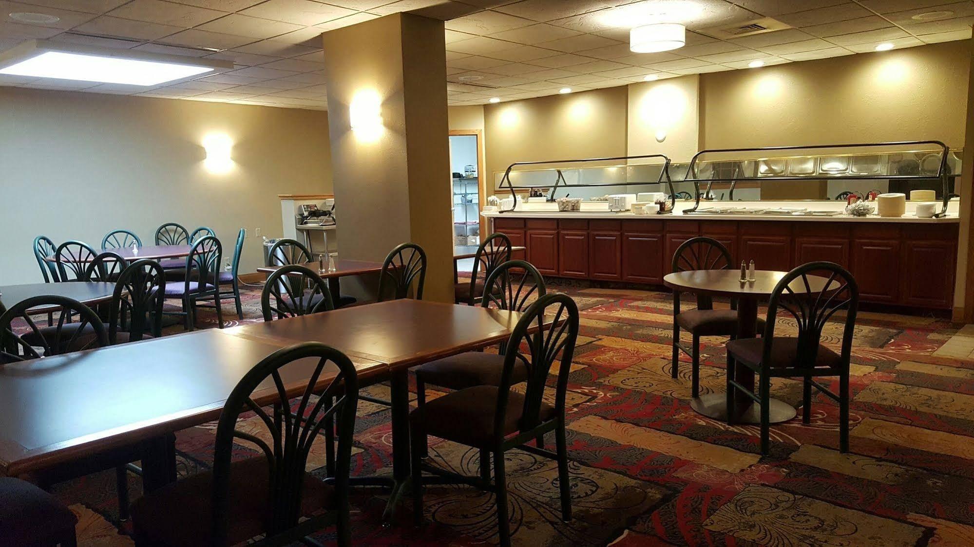 Best Western Plus Wausau Tower Inn Bagian luar foto