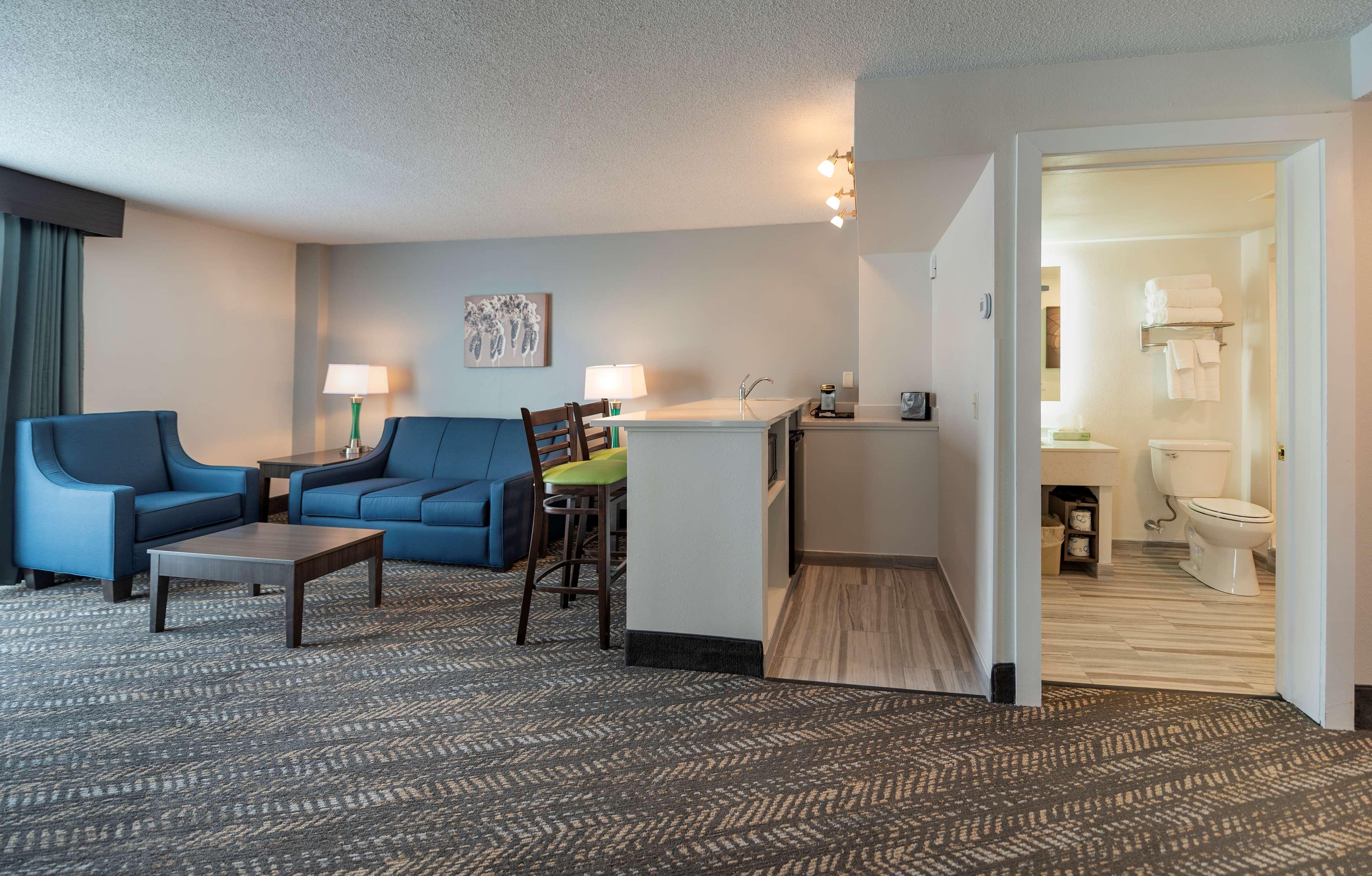 Best Western Plus Wausau Tower Inn Bagian luar foto