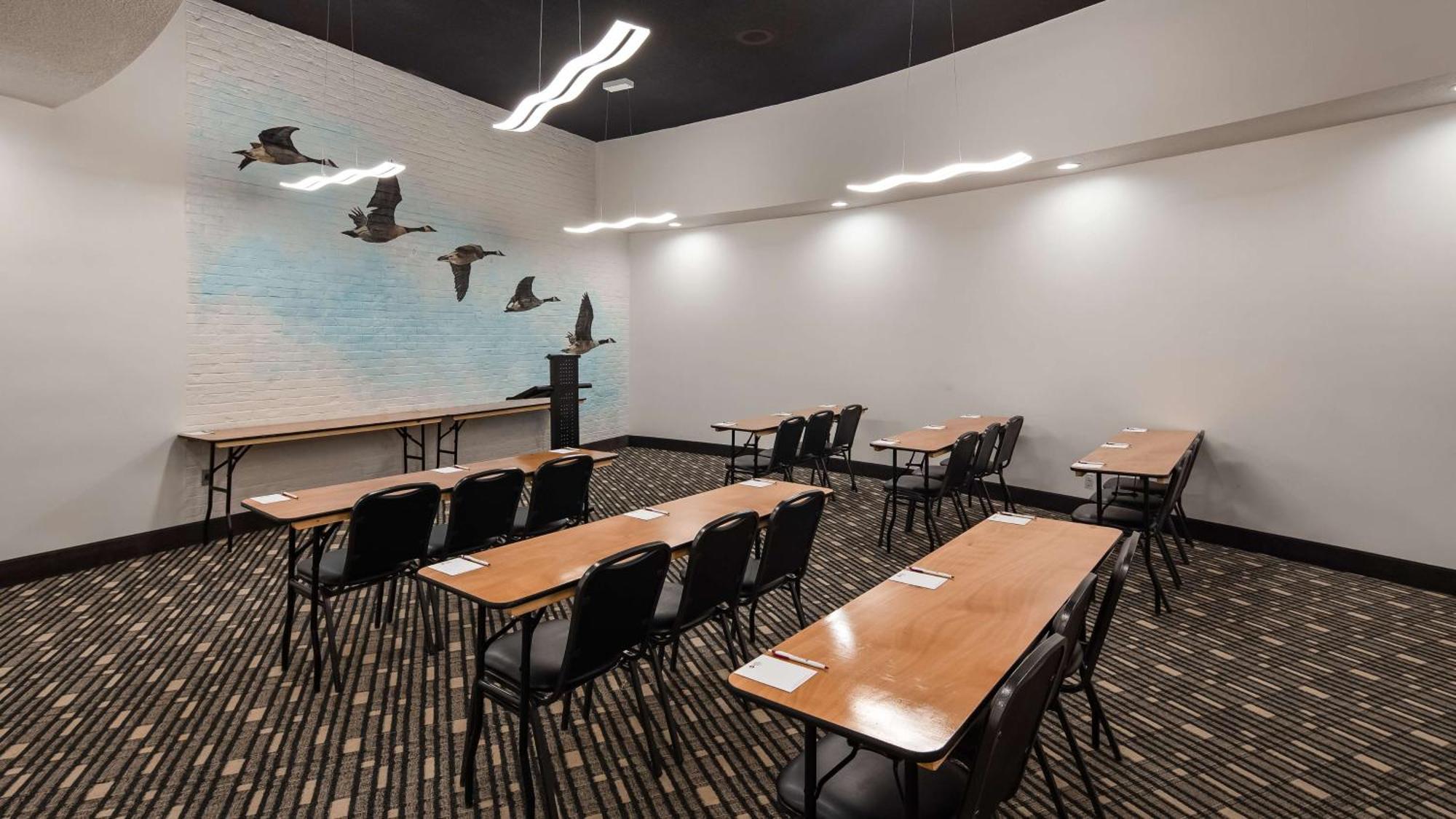 Best Western Plus Wausau Tower Inn Bagian luar foto
